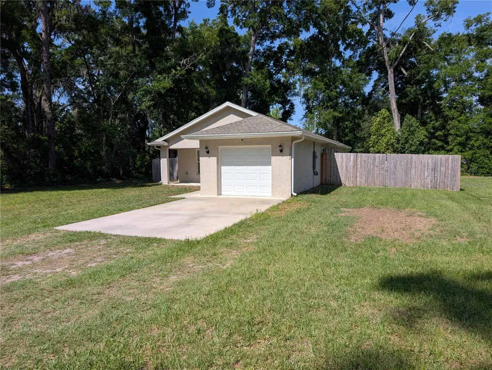 13296 SE 33RD COURT Belleview, FL 34420