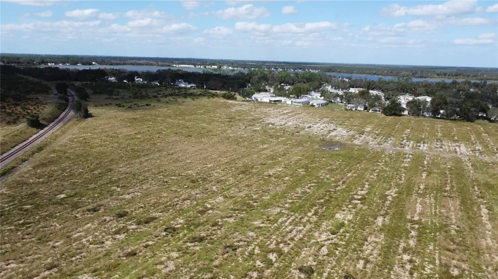 3200 POWER LINE ROAD Avon Park, FL 33825
