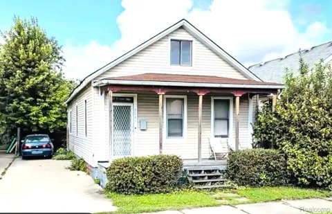 2241 VERMONT STREET