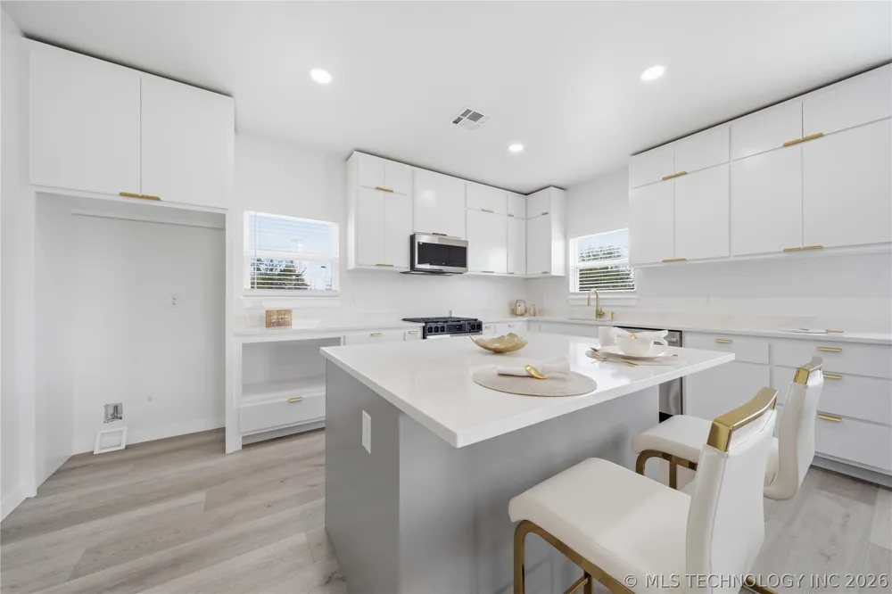 200 W Houston Street Broken Arrow, OK 74014