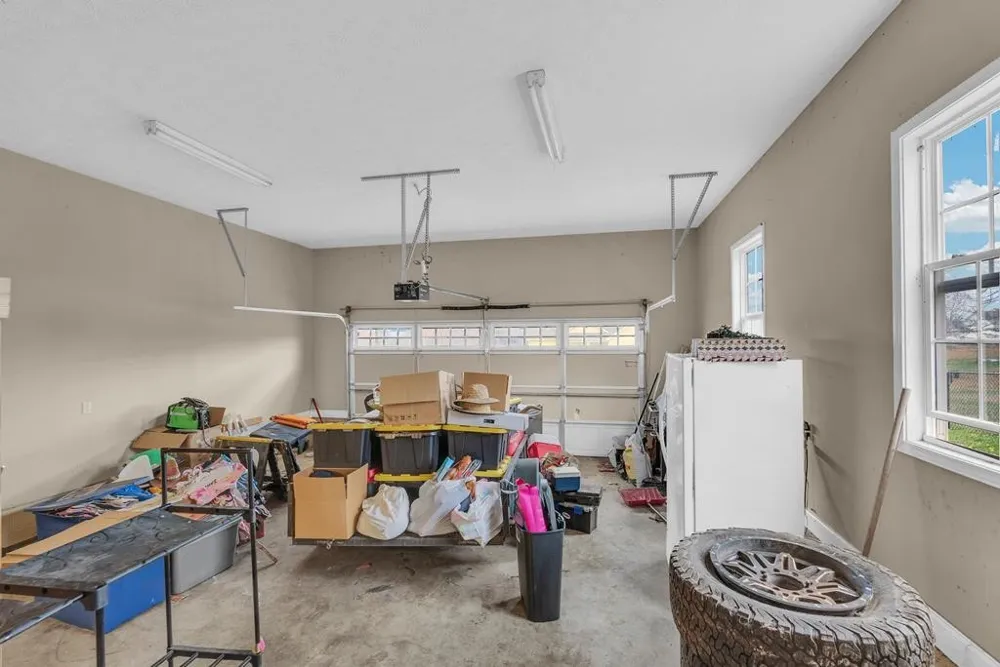821 Honeysuckle Ln Sparta, TN 38583