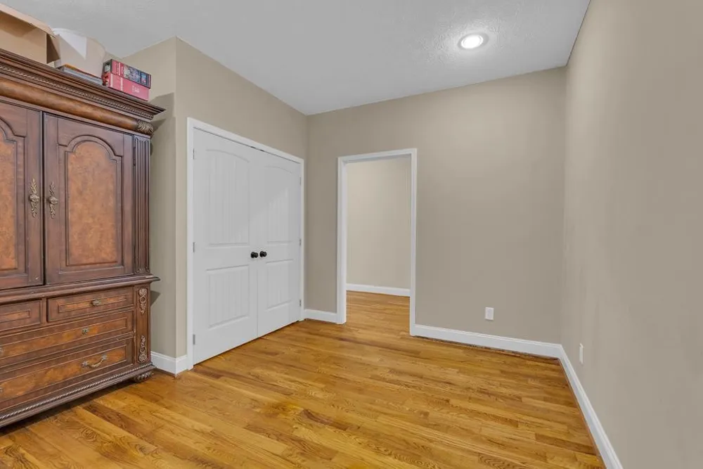 821 Honeysuckle Ln Sparta, TN 38583