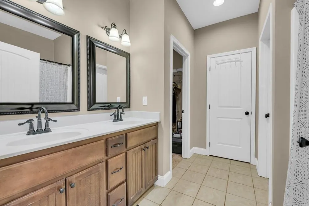 821 Honeysuckle Ln Sparta, TN 38583