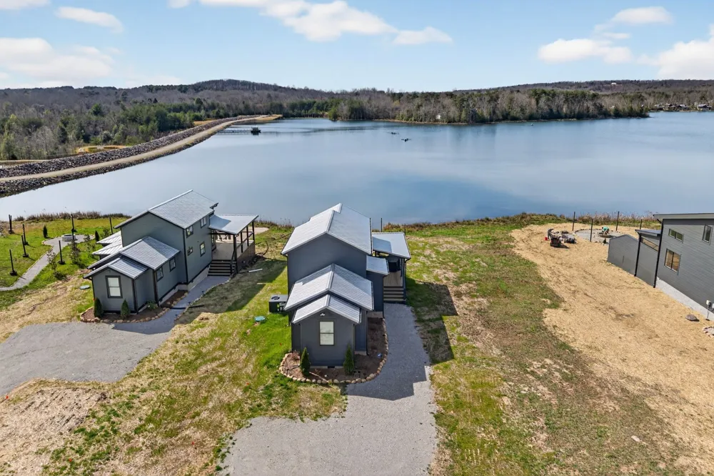 113 Shoreside Ct Tracy City, TN 37387