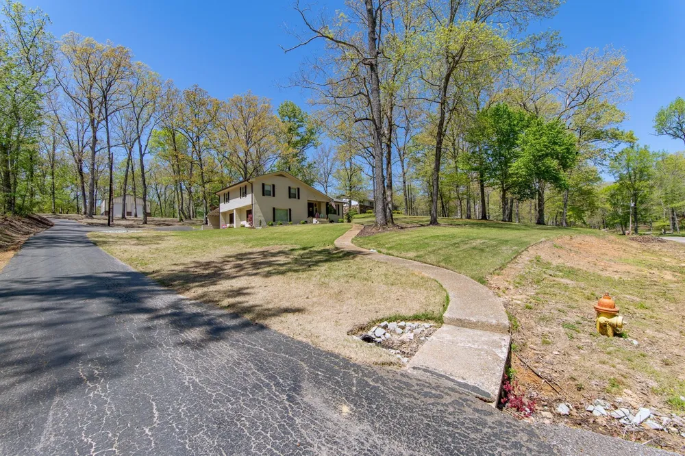 180 HORNER DR Selmer, TN 38375