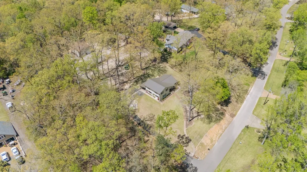 180 HORNER DR Selmer, TN 38375