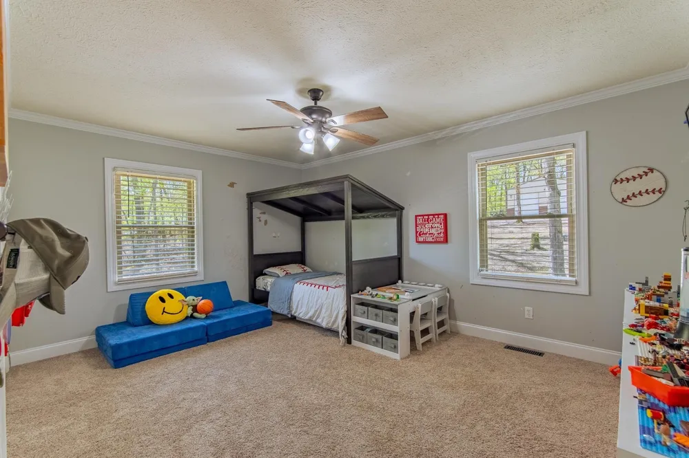 180 HORNER DR Selmer, TN 38375