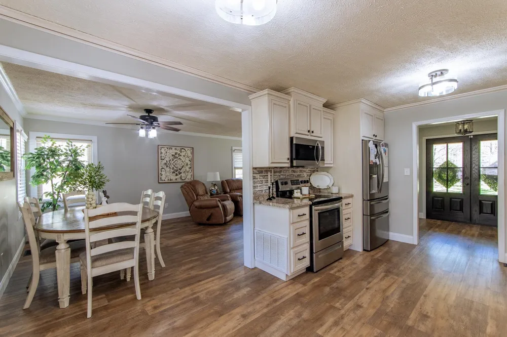 180 HORNER DR Selmer, TN 38375