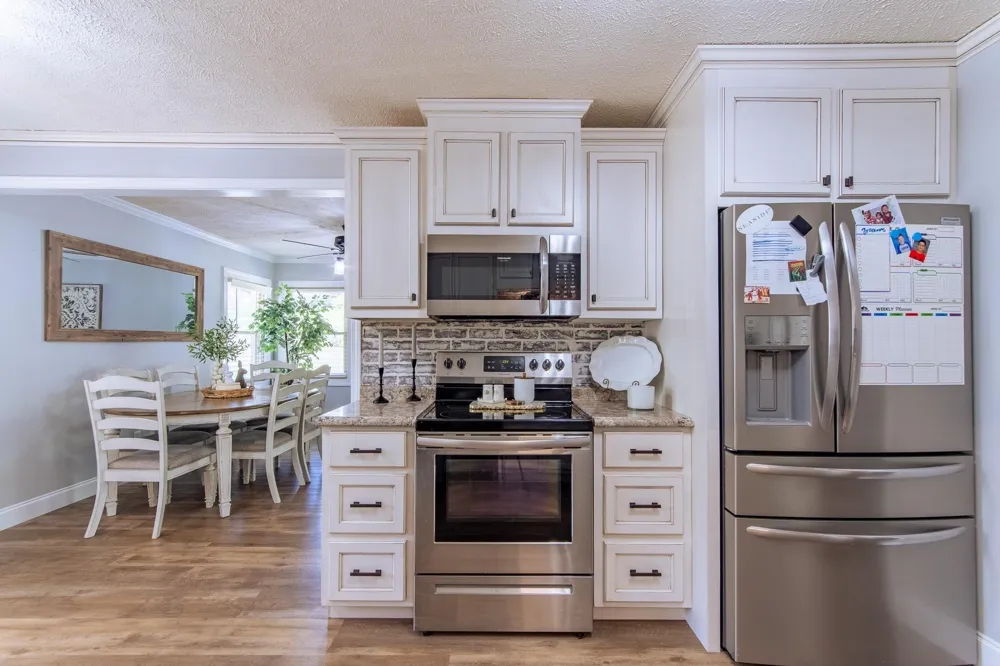 180 HORNER DR Selmer, TN 38375