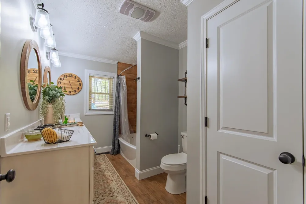 180 HORNER DR Selmer, TN 38375