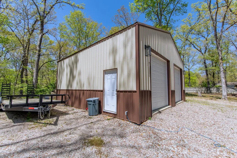 180 HORNER DR Selmer, TN 38375
