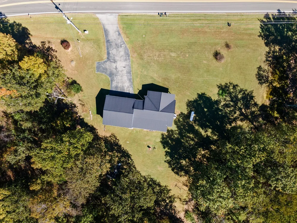 6204 Highway 230 Lyles, TN 37098