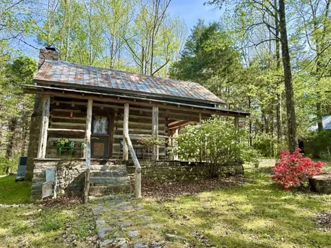 562 Junus Jackson Hollow Rd