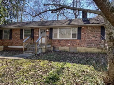 1121 Lockertsville Rd