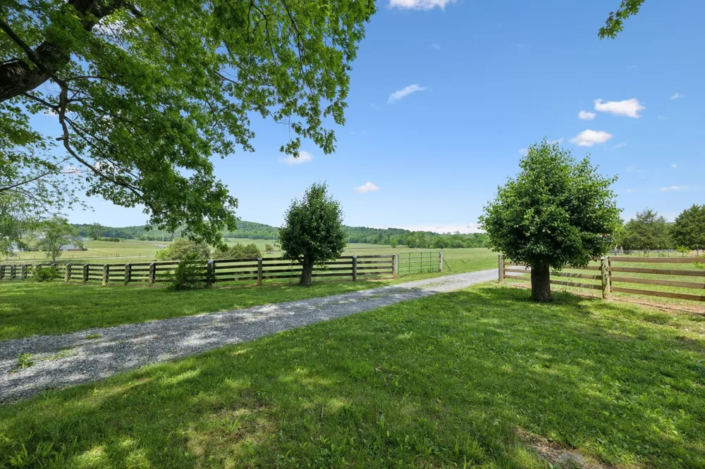 1494 Grant Rd Watertown, TN 37184