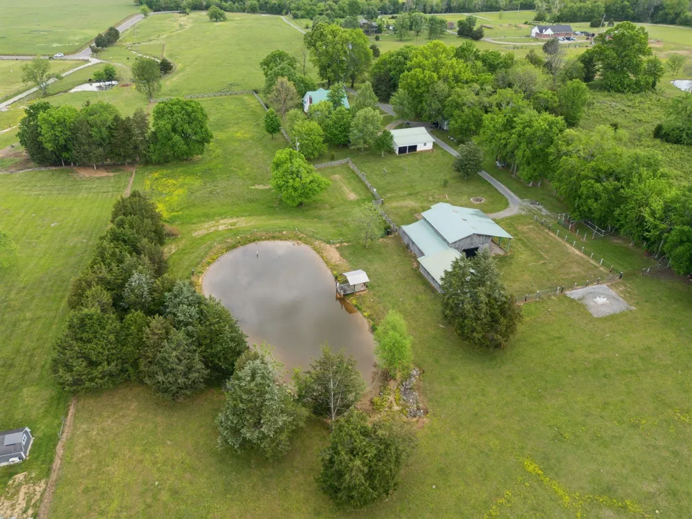 1494 Grant Rd Watertown, TN 37184