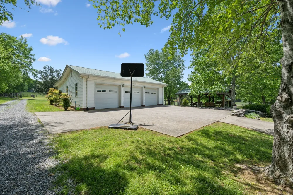 1494 Grant Rd Watertown, TN 37184