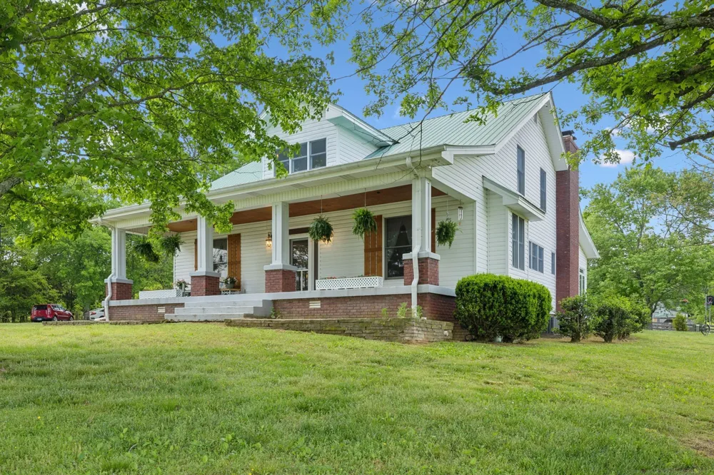 1494 Grant Rd Watertown, TN 37184