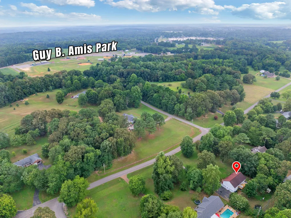 110 Jerri Ann Rd Lexington, TN 38351