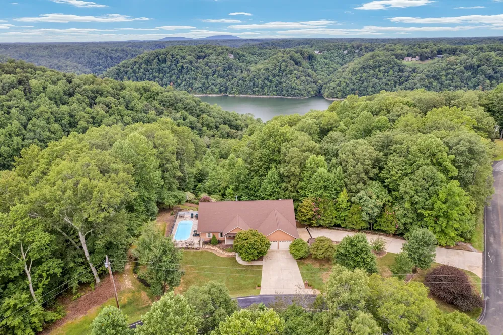 1005 Riverwatch Trce Sparta, TN 38583