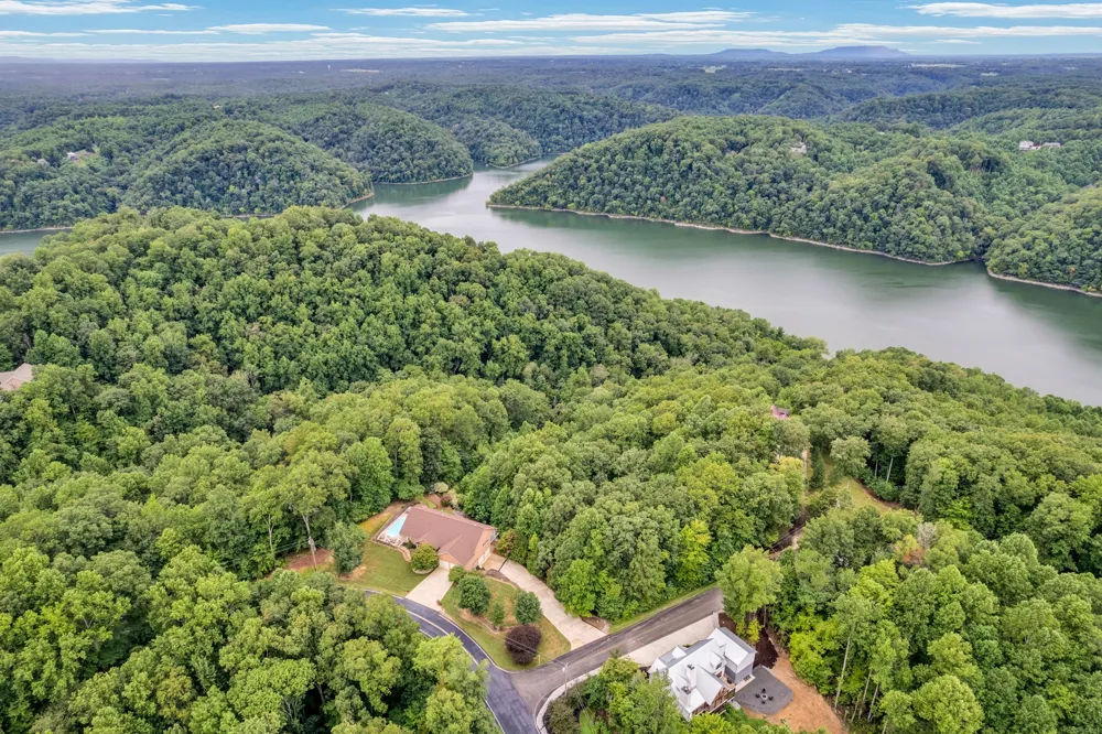 1005 Riverwatch Trce Sparta, TN 38583