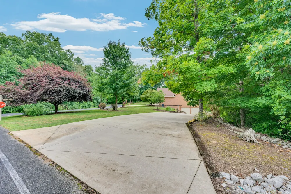 1005 Riverwatch Trce Sparta, TN 38583
