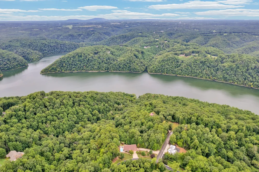 1005 Riverwatch Trce Sparta, TN 38583