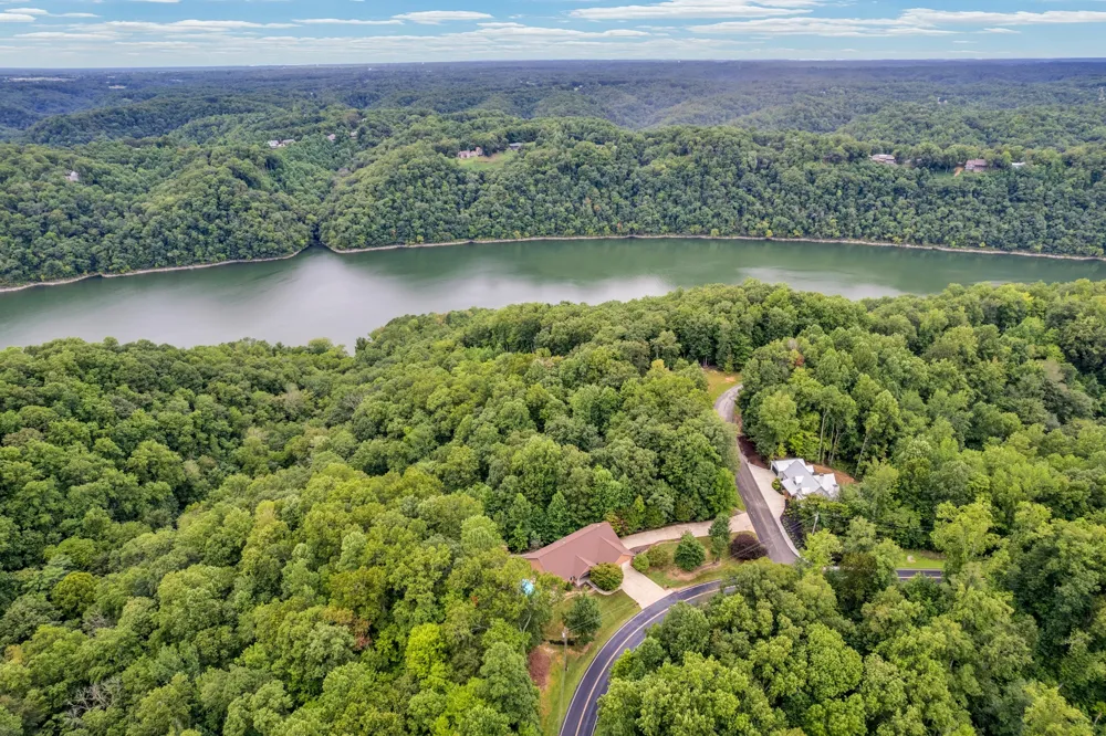 1005 Riverwatch Trce Sparta, TN 38583