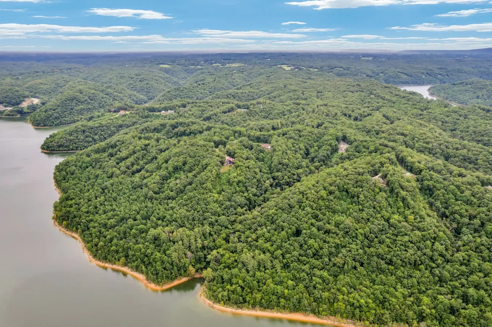 1005 Riverwatch Trce Sparta, TN 38583