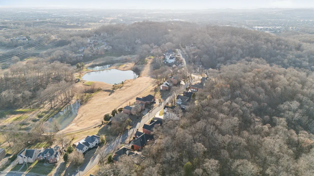 111 Spy Glass Way Hendersonville, TN 37075