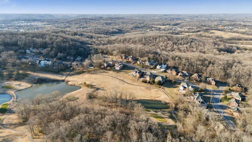 111 Spy Glass Way Hendersonville, TN 37075
