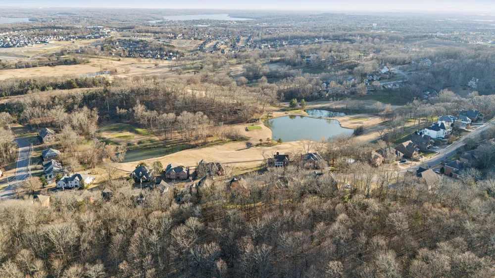 111 Spy Glass Way Hendersonville, TN 37075