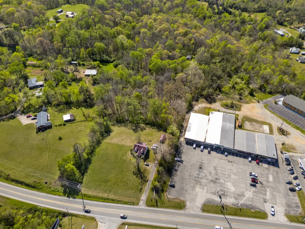 661 Highway 100 Centerville, TN 37033