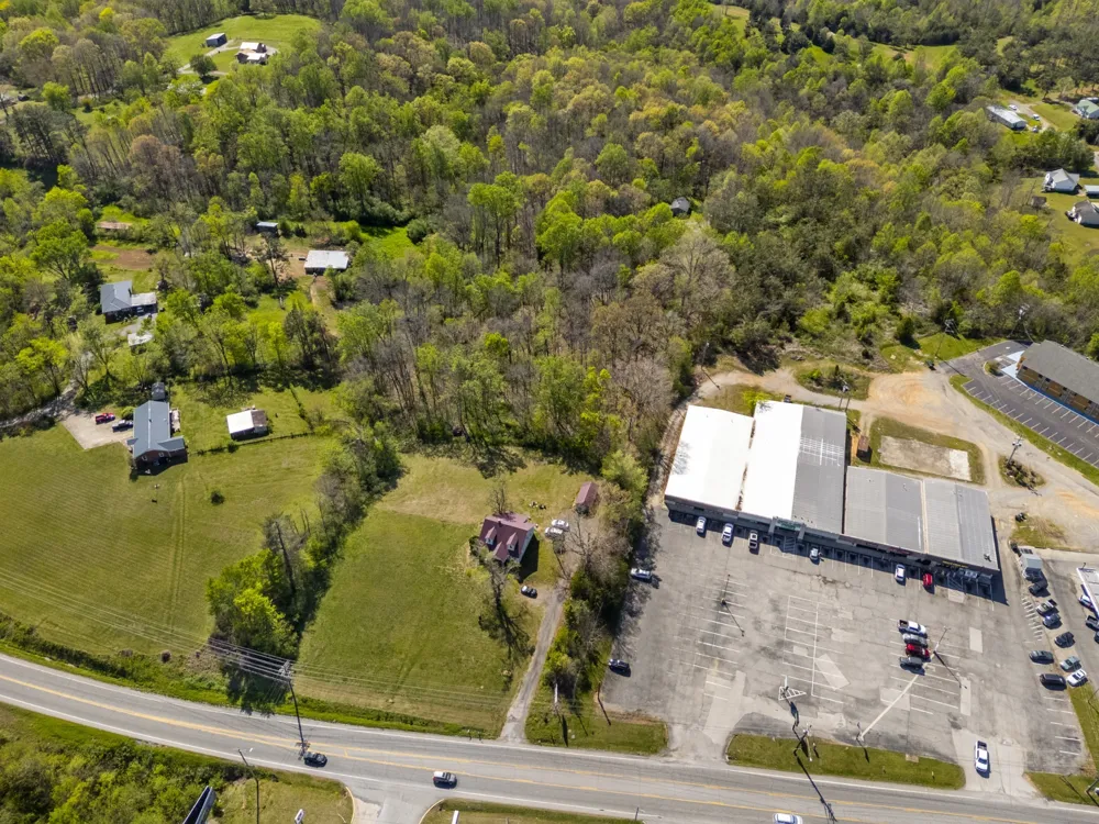 661 Highway 100 Centerville, TN 37033