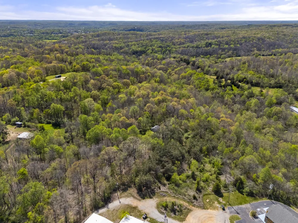 661 Highway 100 Centerville, TN 37033