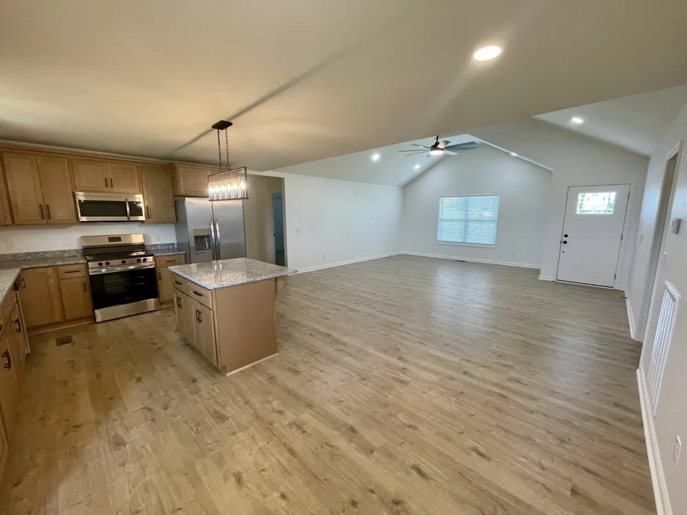100 Donald Dr Lafayette, TN 37083