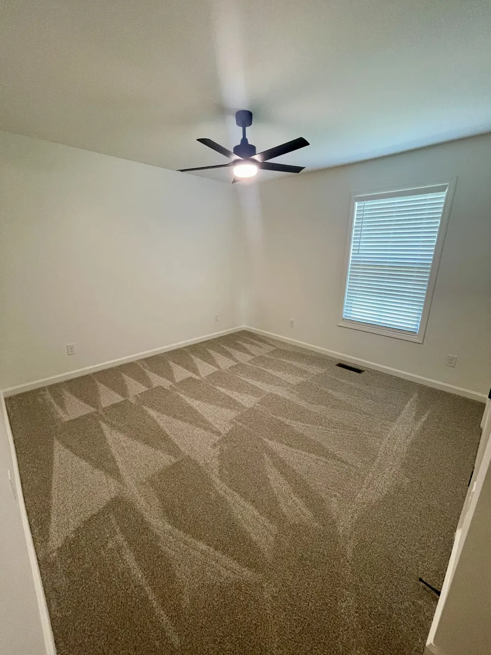 100 Donald Dr Lafayette, TN 37083