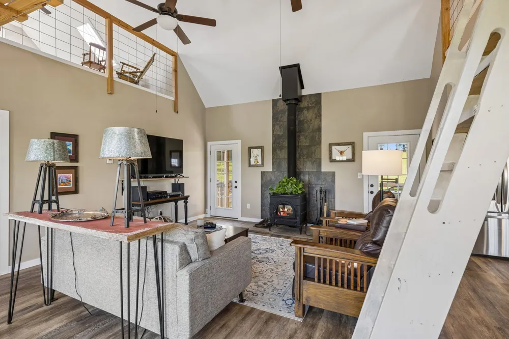 4341 Marlowe Rd Williamsport, TN 38487