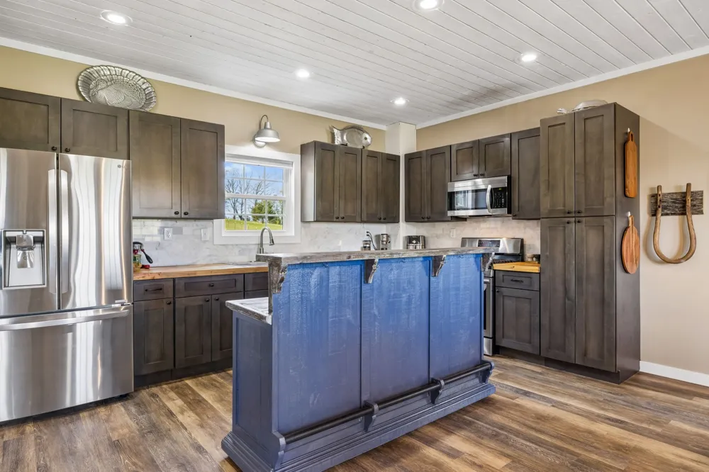 4341 Marlowe Rd Williamsport, TN 38487