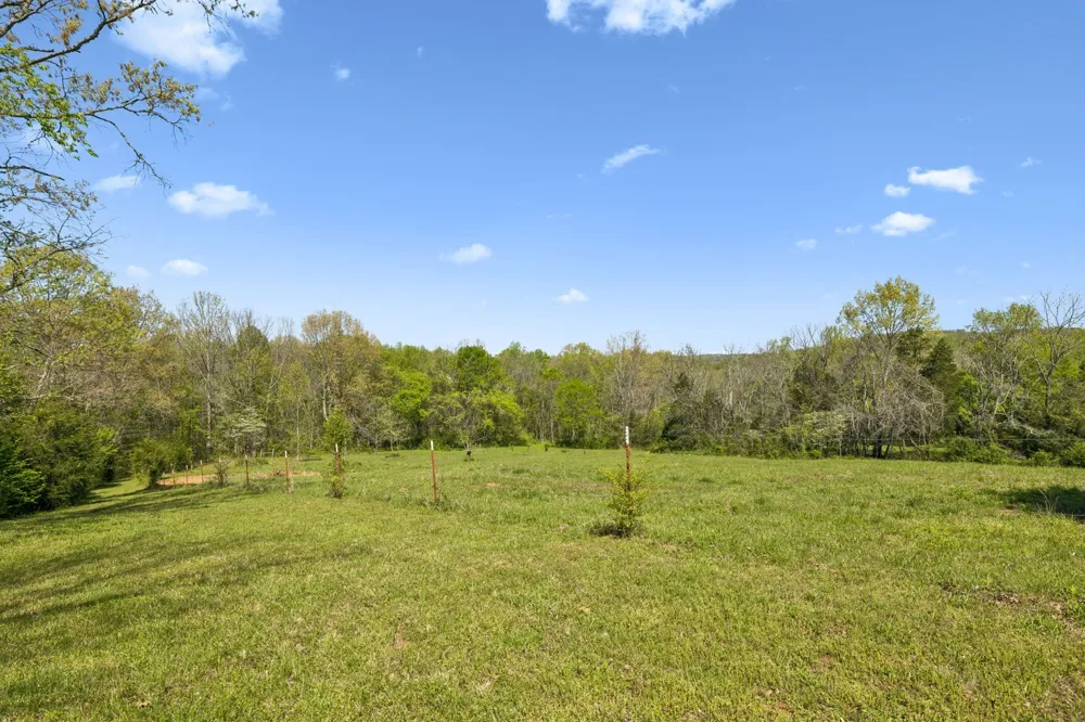 4341 Marlowe Rd Williamsport, TN 38487