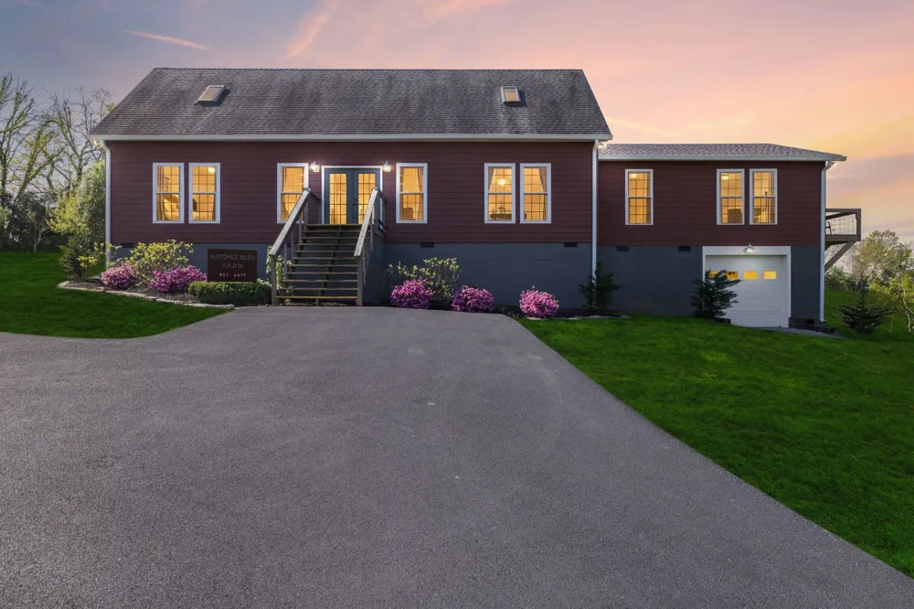 4341 Marlowe Rd Williamsport, TN 38487