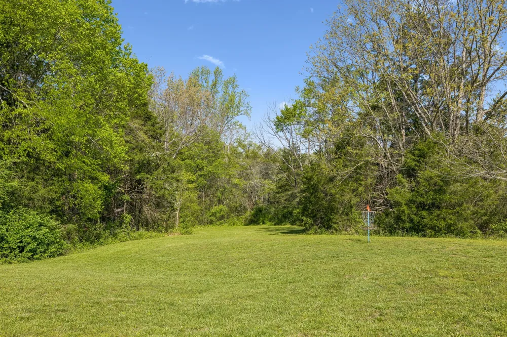 4341 Marlowe Rd Williamsport, TN 38487
