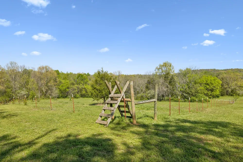 4341 Marlowe Rd Williamsport, TN 38487