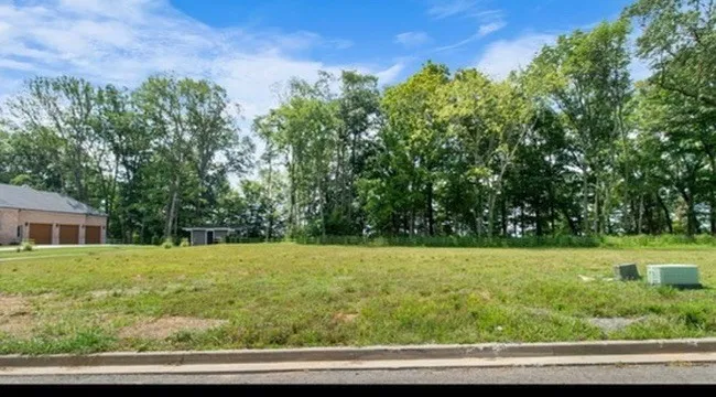 866 Shady Bluff Trl Clarksville, TN 37043