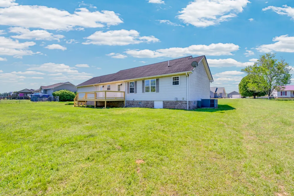 199 Tomahawk Ln Doyle, TN 38559