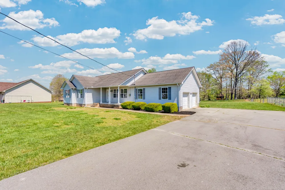199 Tomahawk Ln Doyle, TN 38559