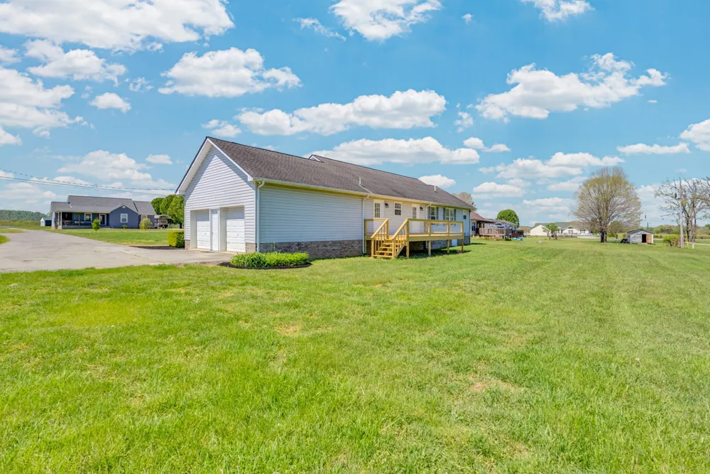 199 Tomahawk Ln Doyle, TN 38559