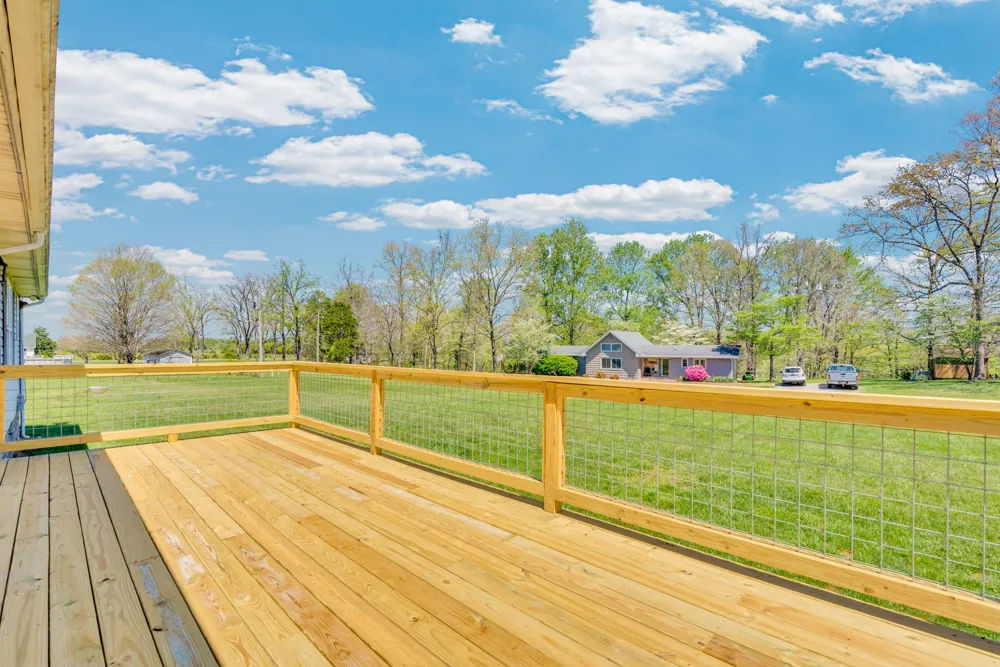 199 Tomahawk Ln Doyle, TN 38559
