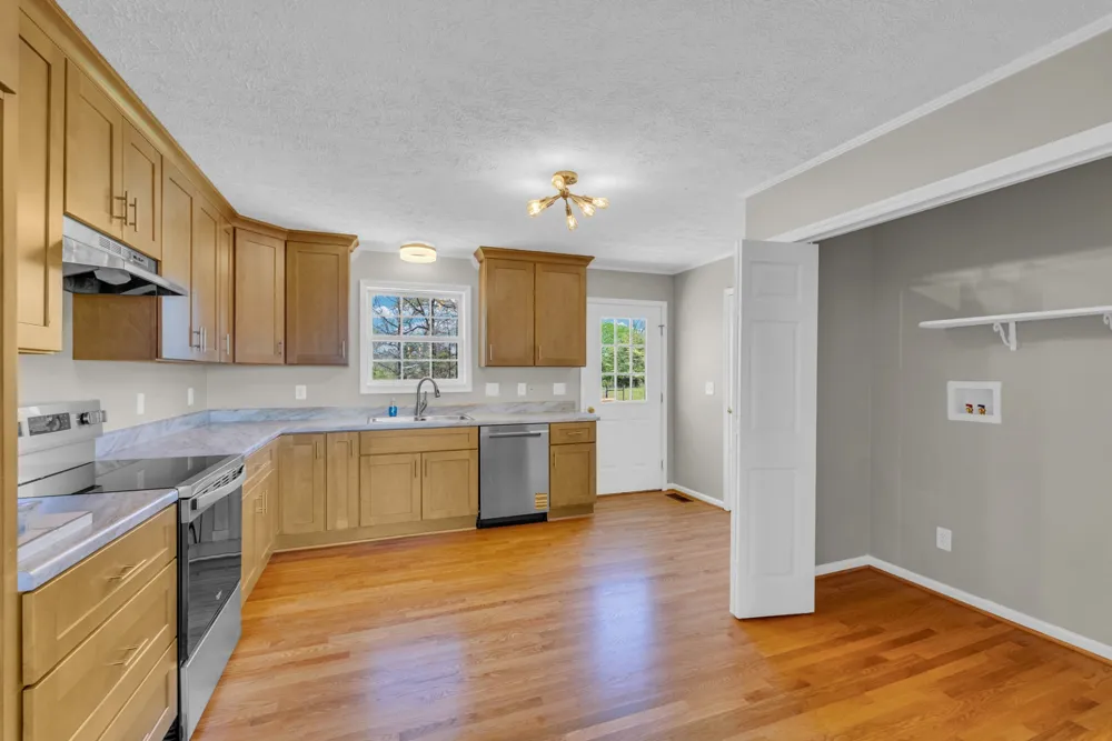 199 Tomahawk Ln Doyle, TN 38559
