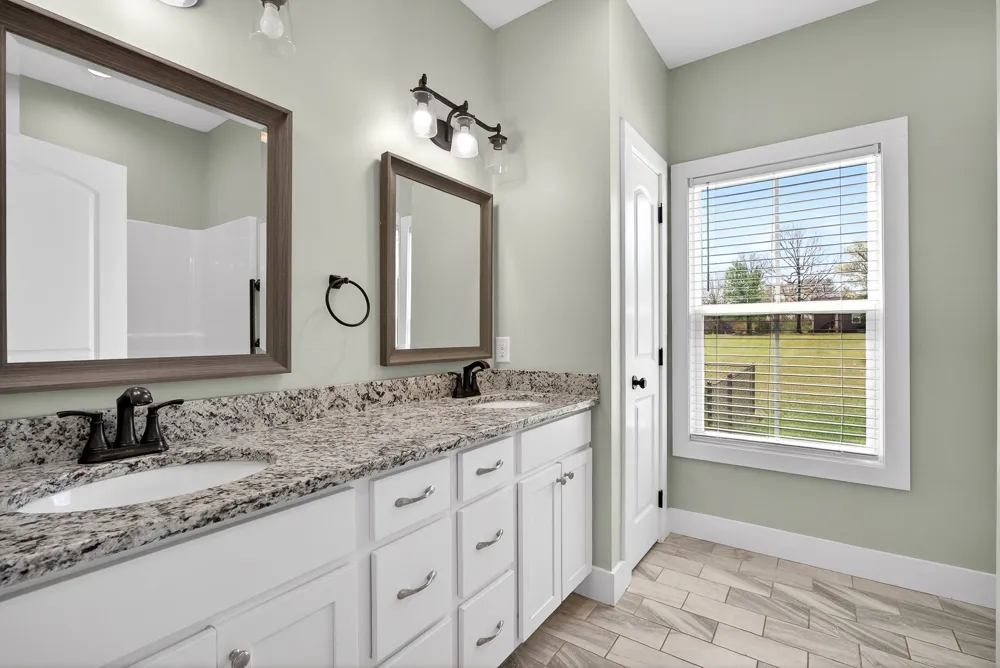 750 Honeysuckle Ln Sparta, TN 38583
